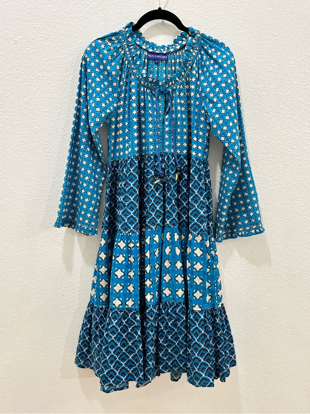 Ro's Garden Tuckernuck Genia Blue Printed Midi Tiered Dress Size Small
